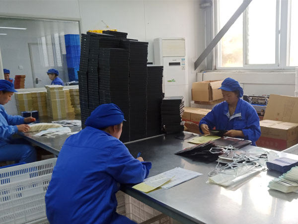 找黑膏藥加工廠家合作黑膏藥貼牌加工，要考慮這些問(wèn)題